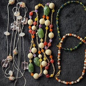 67 - BUNDLE 2 colorful necklaces & 2 beaded ankle chains